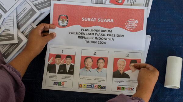 Бюллетени для голосования на выборах президента Индонезии 