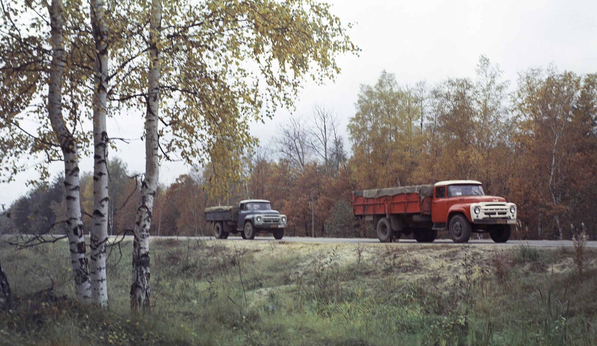 Советский грузовой автомобиль ЗИЛ-130 - РИА Новости, 1920, 13.02.2024