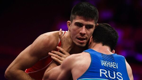 Россияне взяли семь золотых медалей в греко-римской борьбе на Играх БРИКС