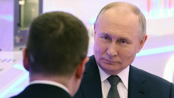 Президент РФ В. Путин ответил на вопросы журналиста П. Зарубина