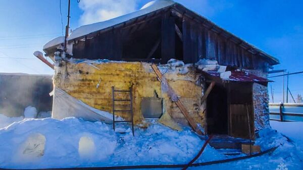 Место пожара в частном доме в селе Крест-Кытыл в республике Саха. 15 февраля 2024