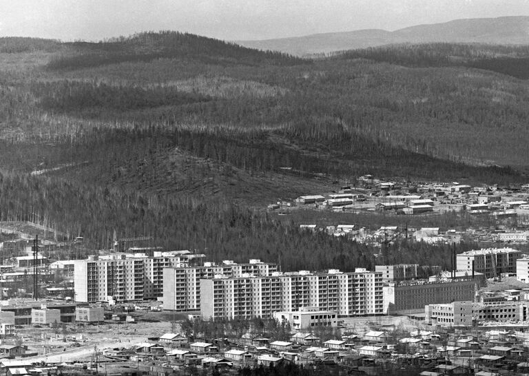 Новостройки города Тында. Байкало-Амурская магистраль