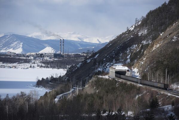 Мысовой тоннель на Байкало-Амурской магистрали на участке Северобайкальск — Нижнеангарск