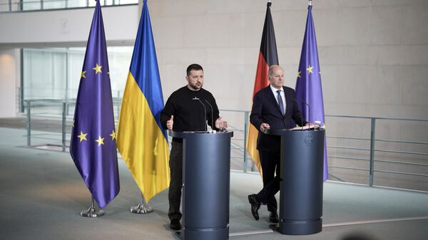 Президент Украины Владимир Зеленский и канцлер Германии Олаф Шольц во время совместной пресс-конференции по итогам встречи