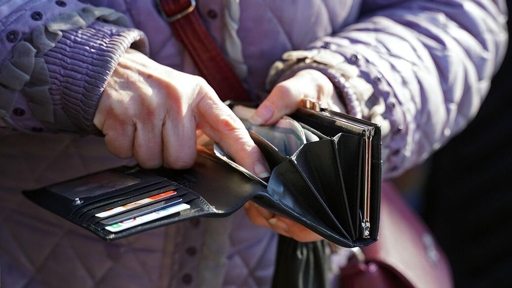 Аналитик назвал сумму наличных, которую нужно иметь в кошельке