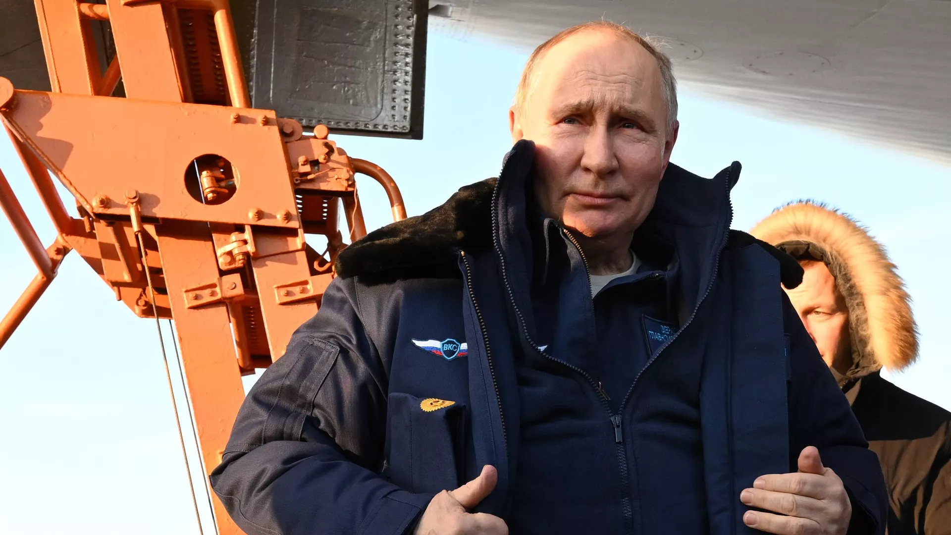 Президент РФ Владимир Путин отвечает на вопросы журналистов после полета на Ту-160М - РИА Новости, 1920, 23.02.2024