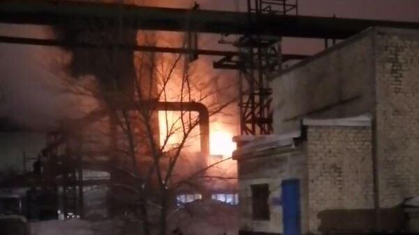 Пожар на Новолипецком металлургическом комбинате. Кадр видео очевидца