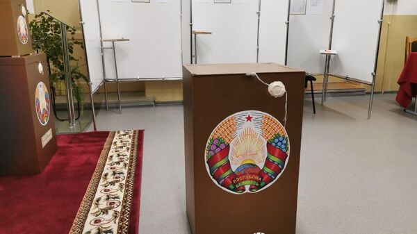 Избирательный участок в единый день голосования в Минске, Белоруссия
