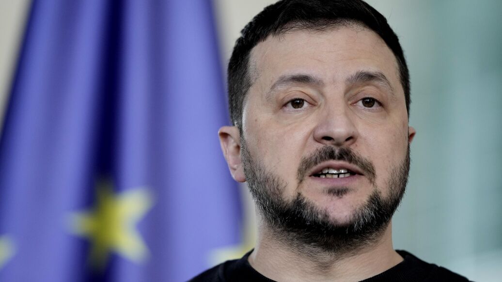 FT назвала ожидаемые сроки подписания плана по Украине Зеленским