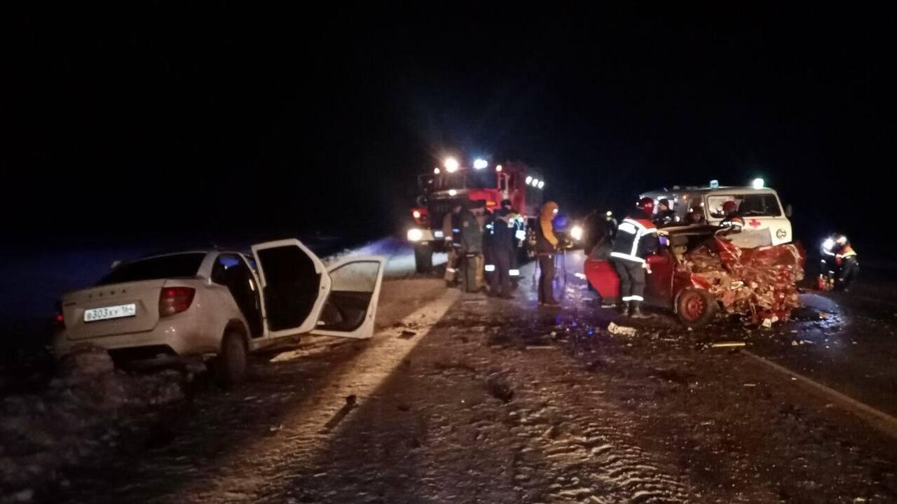 В ДТП под Саратовом погибли шесть человек - РИА Новости, 28.02.2024