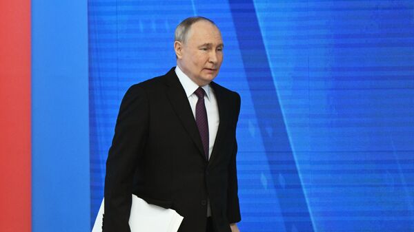 Президент РФ Владимир Путин перед началом обращения с посланием к Федеральному собранию