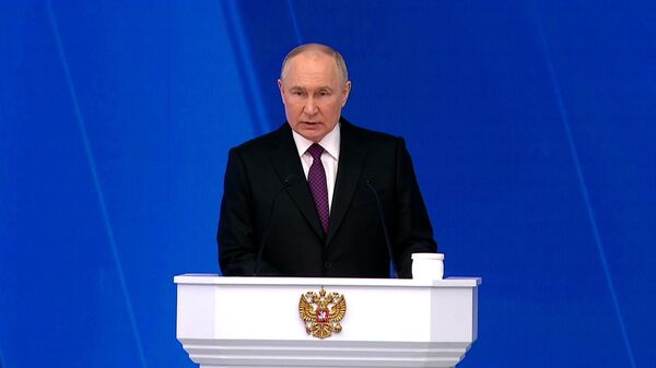 Путин: Российские военные уверенно наступают и освобождают новые территории