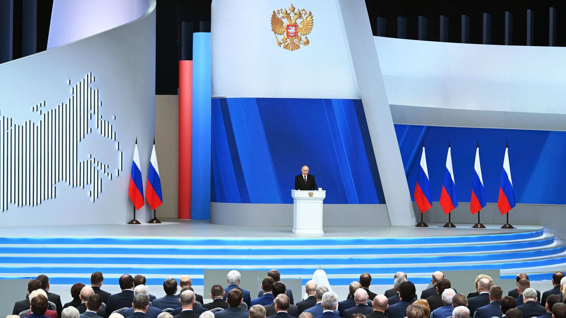 Президент России Владимир Путин выступает с посланием Федеральному собранию1