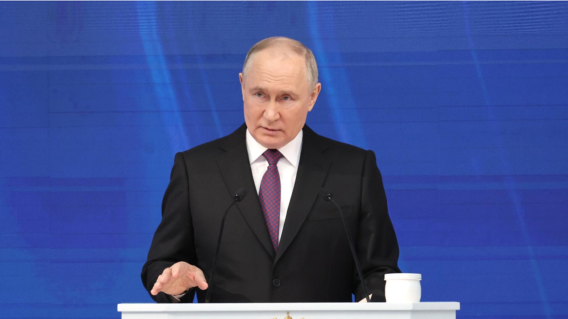 В Совфеде подготовят обращение о вмешательстве Запада в выборы президента России