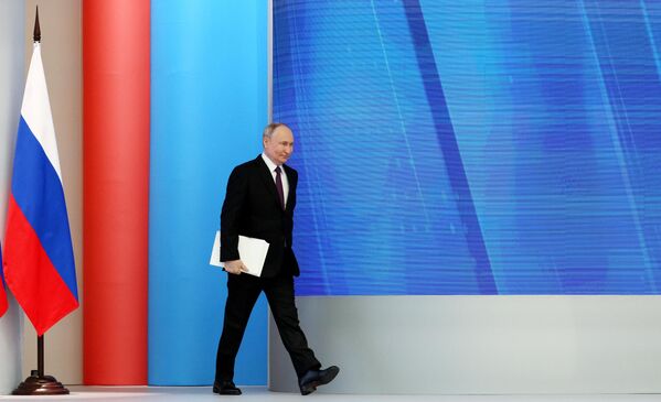 Президент РФ Владимир Путин перед выступлением с ежегодным посланием к Федеральному Собранию