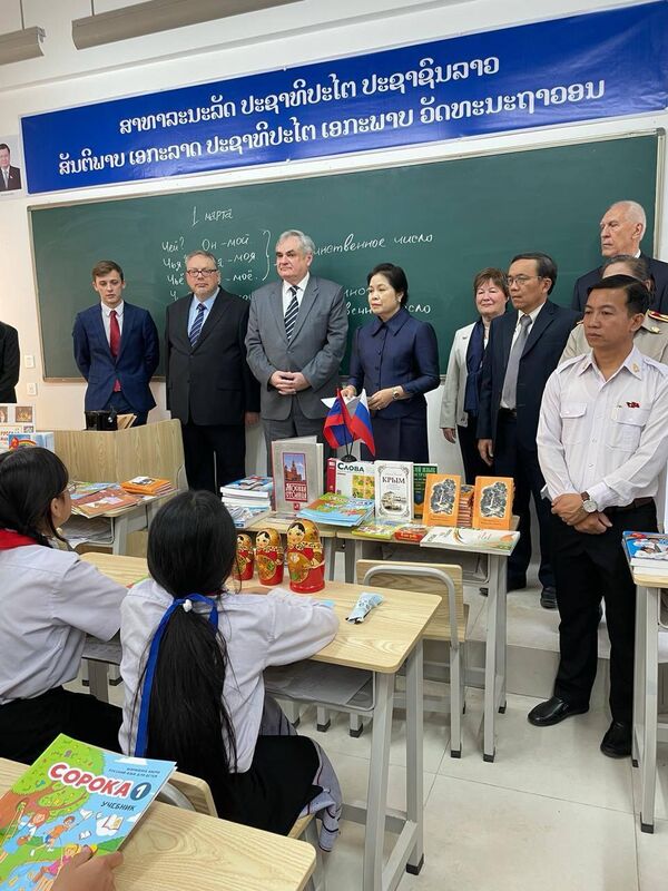 В школьных библиотеках Лаоса появились книги на русском языке В школьных библиотеках Лаоса появились книги на русском языке