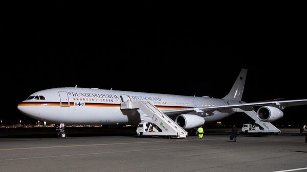 Самолет Airbus A340 Конрад Аденауэр, принадлежащий правительству Германии