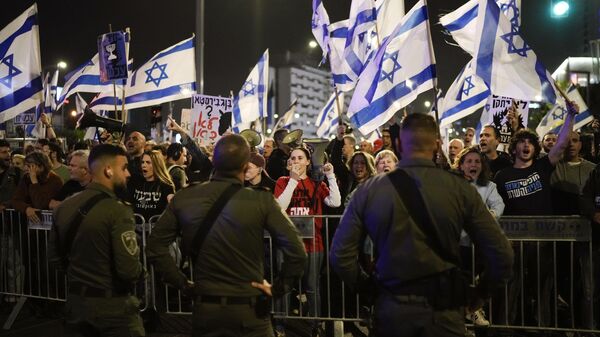 Антиправительственный митинг в Тель-Авиве, Израиль