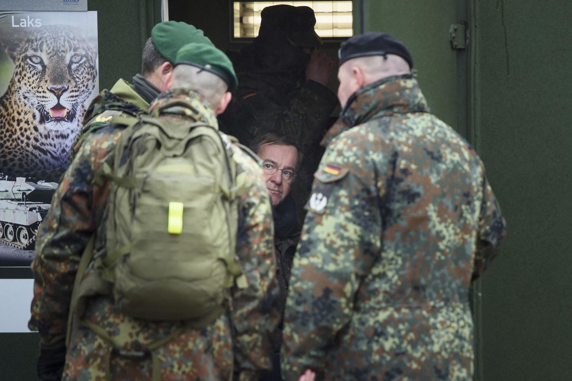 Министр обороны Германии Борис Писториус на полигоне немецких вооруженных сил Бундесвера - РИА Новости, 1920, 25.07.2025