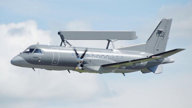 Шведский самолет ДРЛО Saab 340 AEW. Архивное фото