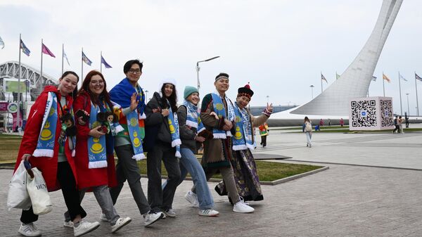 Участники Всемирного фестиваля молодежи провели хоровод дружбы
