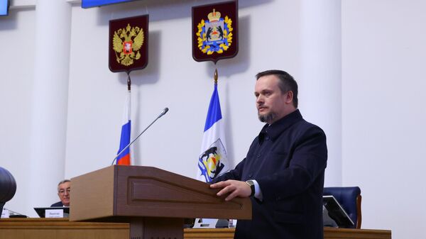 Губернатор Новгородской области Андрей Никитин во время выступления по отчету о проделанной работе за 2023 год. 5 марта 2024