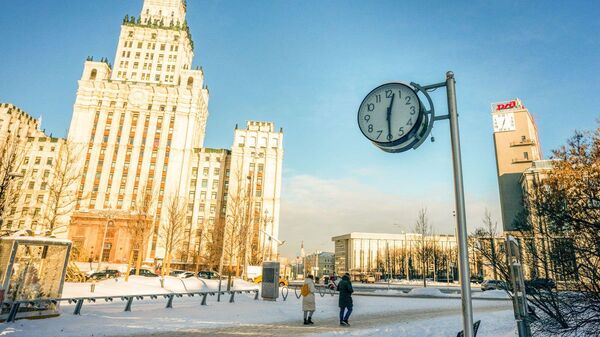 Уличные часы в Москве