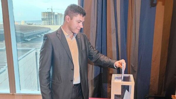 Досрочное голосование на выборах президента России в городе Оран в Алжире