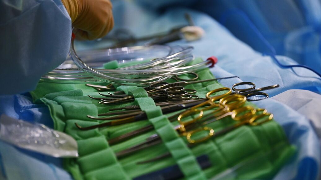 В Москве врачи спасли мужчину с гигантской аневризмой