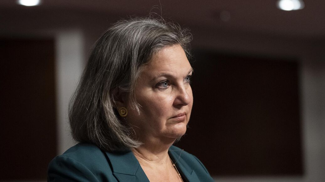 Экс-подполковник СБУ рассказал о перехвате разговора Нуланд с Яценюком