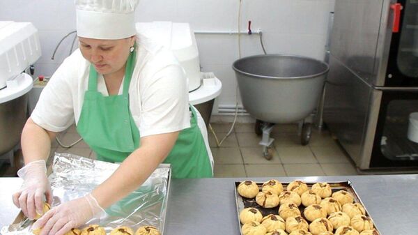 Пекари Башкирии испекли для участников спецоперации 1,2 тысяч вак-беляшей и пирожных