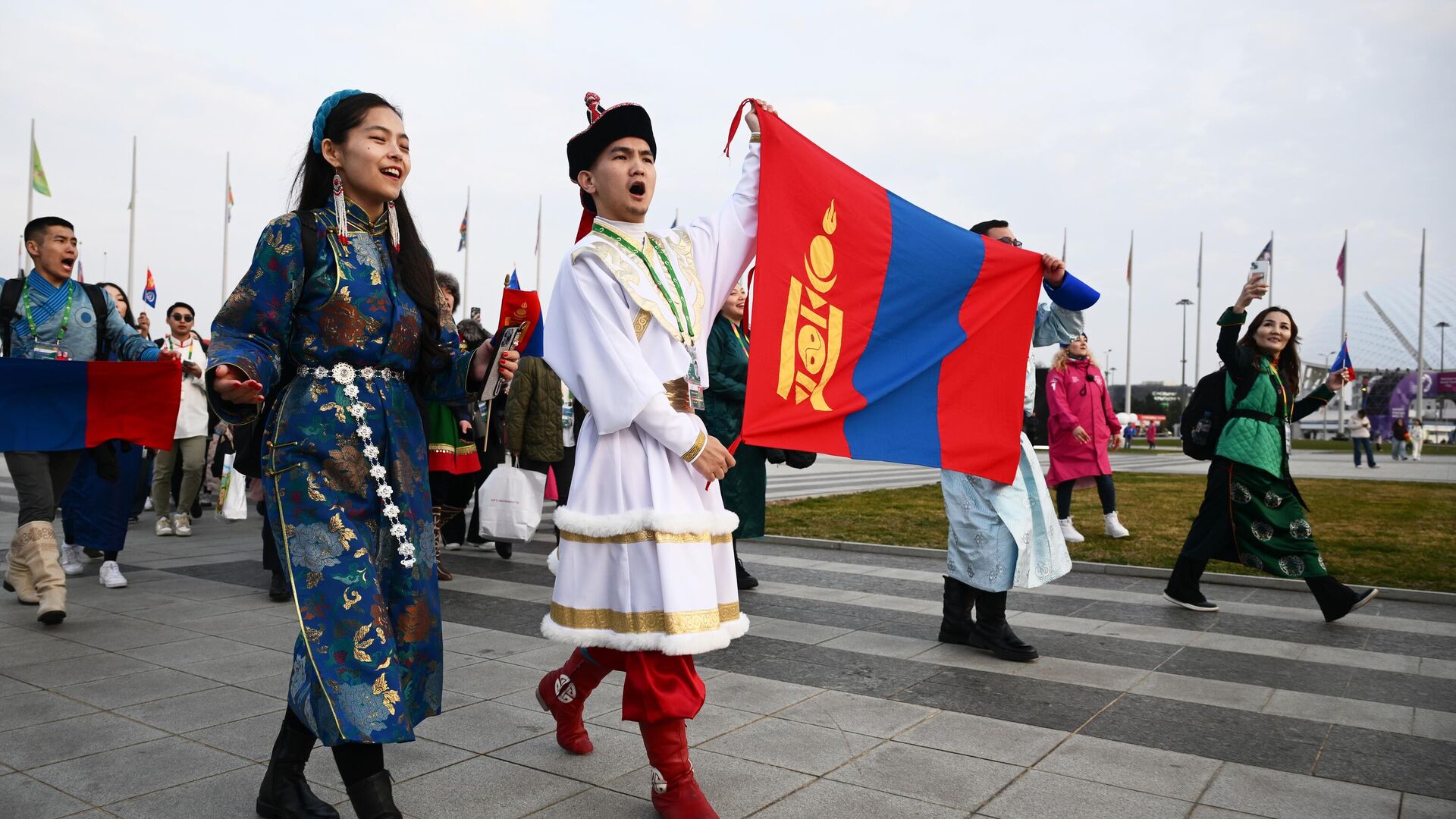Участники фестиваля из Монголии во время шествия молодежи стран мира на федеральной территории Сириус - РИА Новости, 1920, 06.03.2024