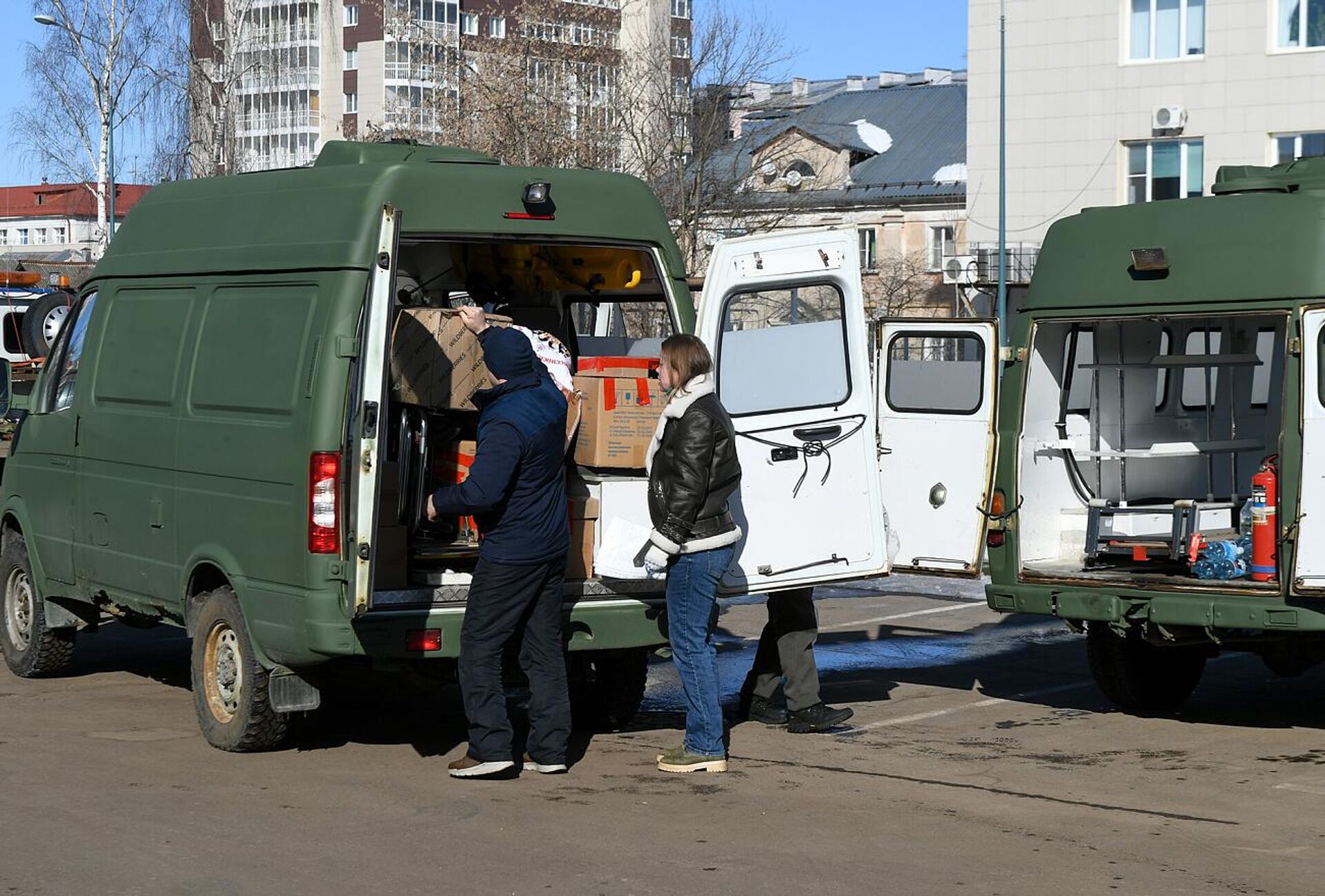 Тверская область передала три автомобиля бойцам в зону спецоперации - РИА  Новости, 06.03.2024