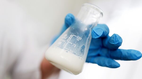 Проверка молочной продукции в лаборатории