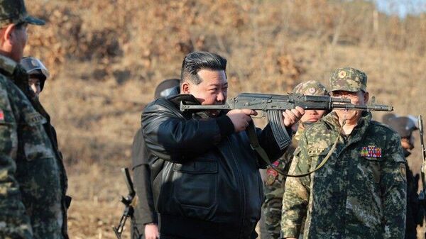 Лидер КНДР Ким Чен Ын посетил главную базу Корейской народной армии