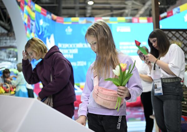 Выставка Россия встречает весну