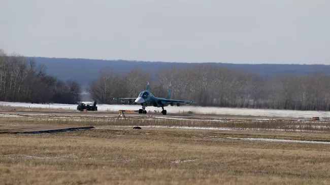 Удар Су-34 по укрепрайону противника на Авдеевском направлении