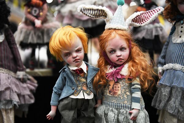 Куклы, представленные на выставке Весенний бал кукол в Москве