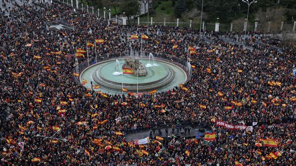 Демонстрация против закона об амнистии сторонников независимости Каталонии в Мадриде. 9 марта 2024