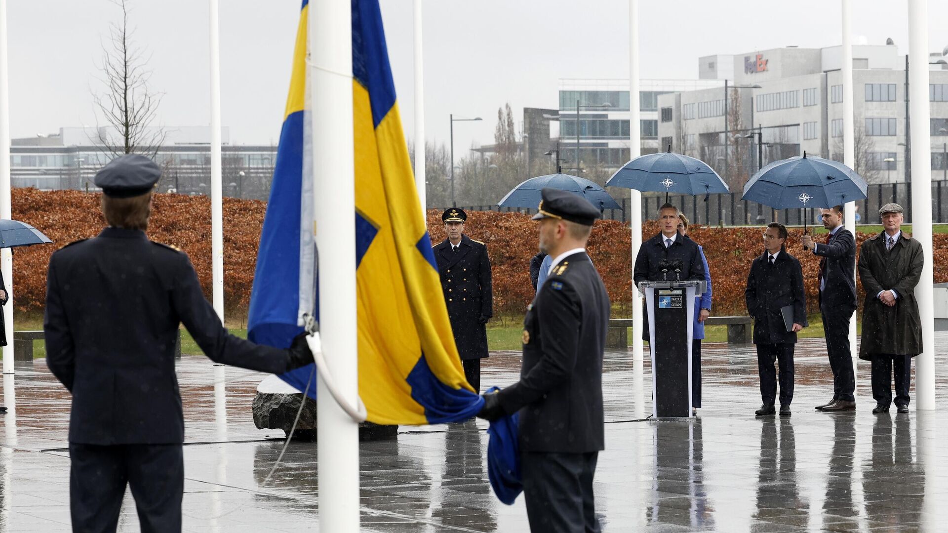 Торжественная церемония поднятия национального флага Швеции в штаб-квартире НАТО в Брюсселе. Архивное фото - РИА Новости, 1920, 12.03.2024