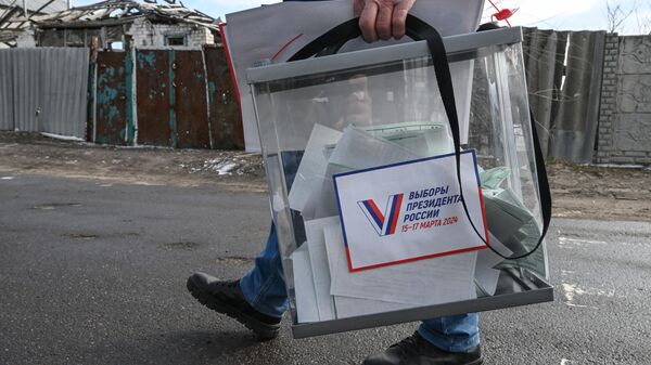 Досрочное голосование на выборах президента РФ в ЛНР