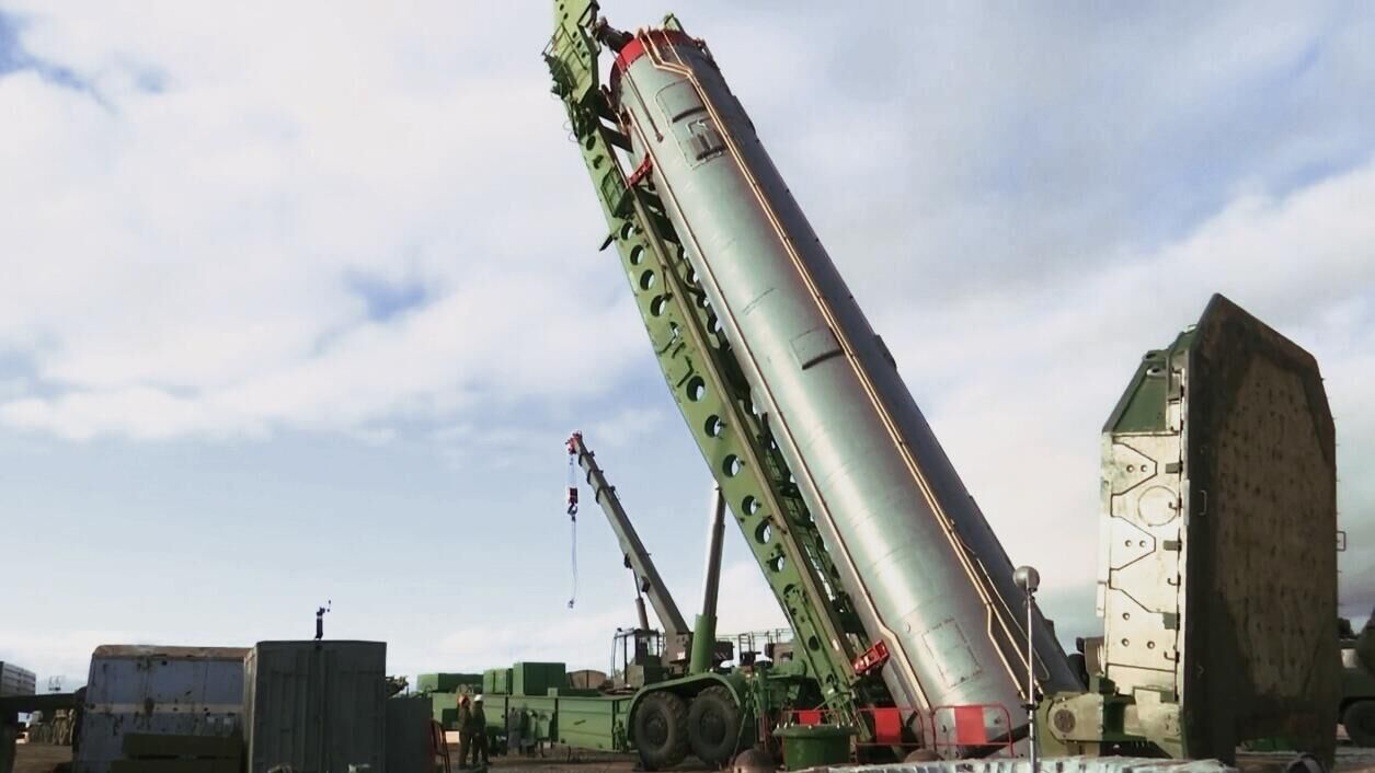 Межконтинентальная баллистическая ракета ракетного комплекса стратегического назначения Авангард  - РИА Новости, 1920, 26.04.2021