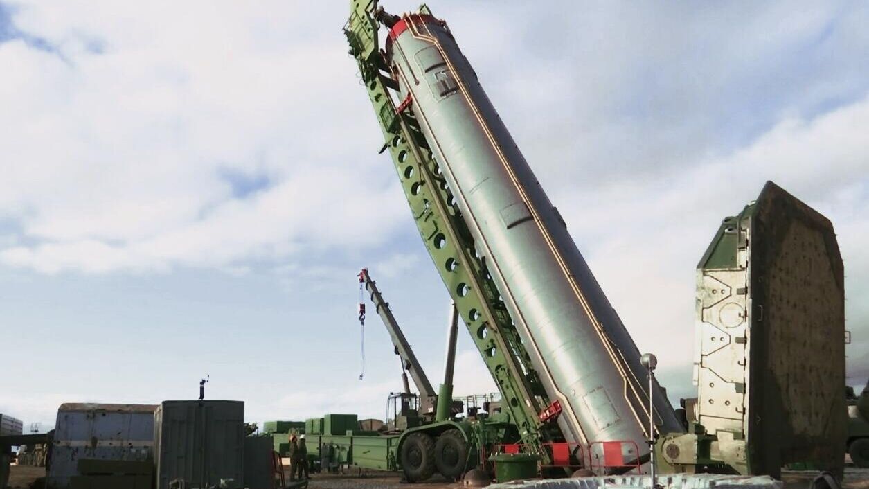 Межконтинентальная баллистическая ракета ракетного комплекса стратегического назначения Авангард  - РИА Новости, 1920, 26.04.2021