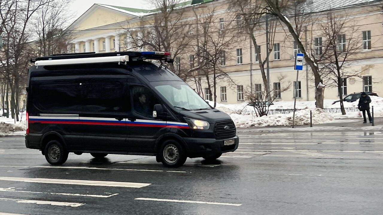 В Новгородской области подросток получил ожог из-за загоревшегося телефона  - РИА Новости, 18.03.2024