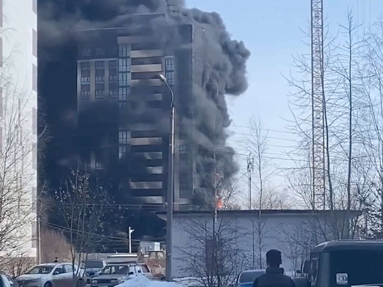 В Твери вспыхнул пожар в строящемся многоквартирном доме - РИА Новости,  14.03.2024