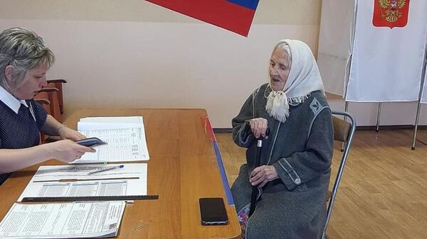 Пелагия Филиппова в свои 92 года участвует в выборах Президента России на Сахалине