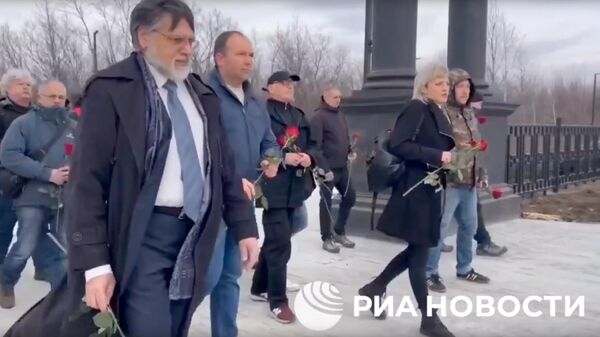 Антифашисты из Европы прибыли в ЛНР в знак поддержки жителей Донбасса