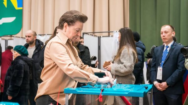 Губернатор Югры Наталья Комарова принимает участие в выборах Президента Российской Федерации. 15 марта 2024
