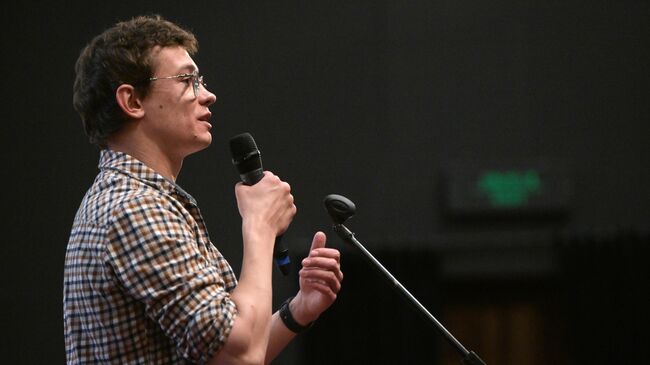 Актер Никита Кологривый