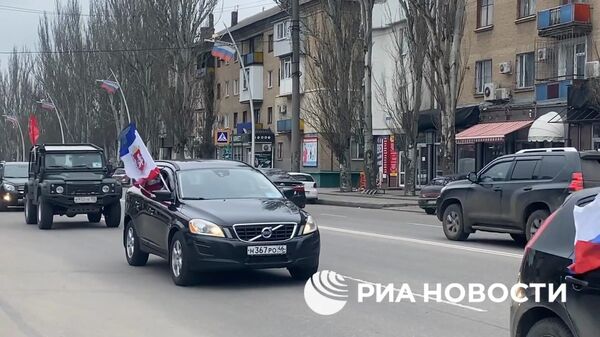 Автопробег в Мелитополе в преддверии Дня воссоединения Крыма с Россией